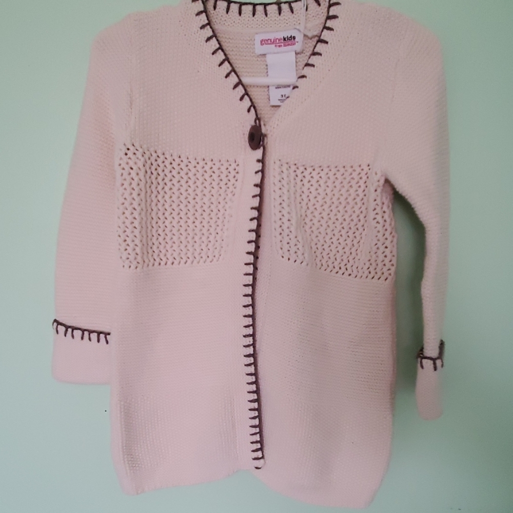 Girl's sweater